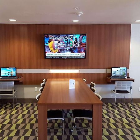 Microtel Inn & Suites By Wyndham Bellevue Bagian luar foto