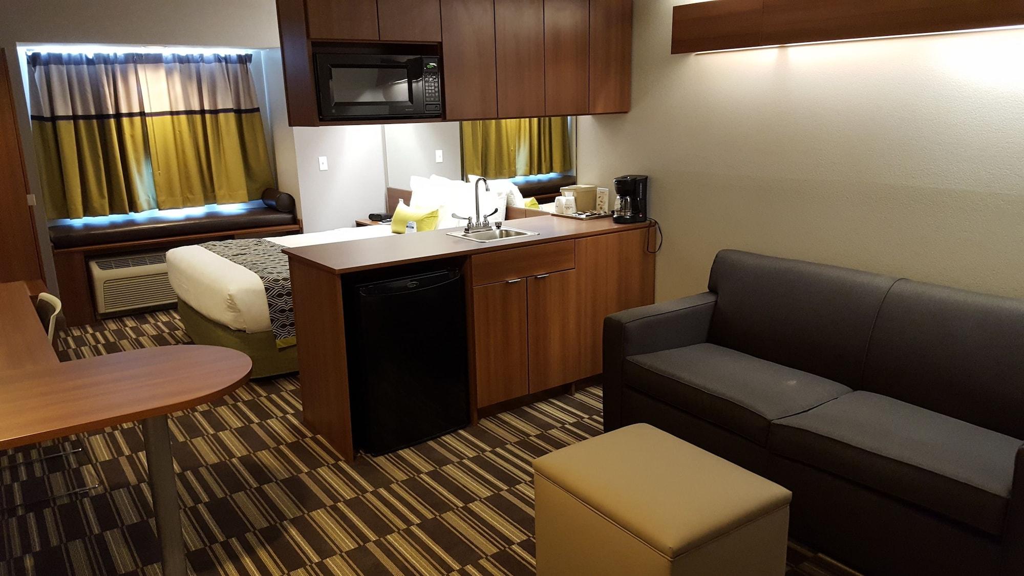 Microtel Inn & Suites By Wyndham Bellevue Bagian luar foto