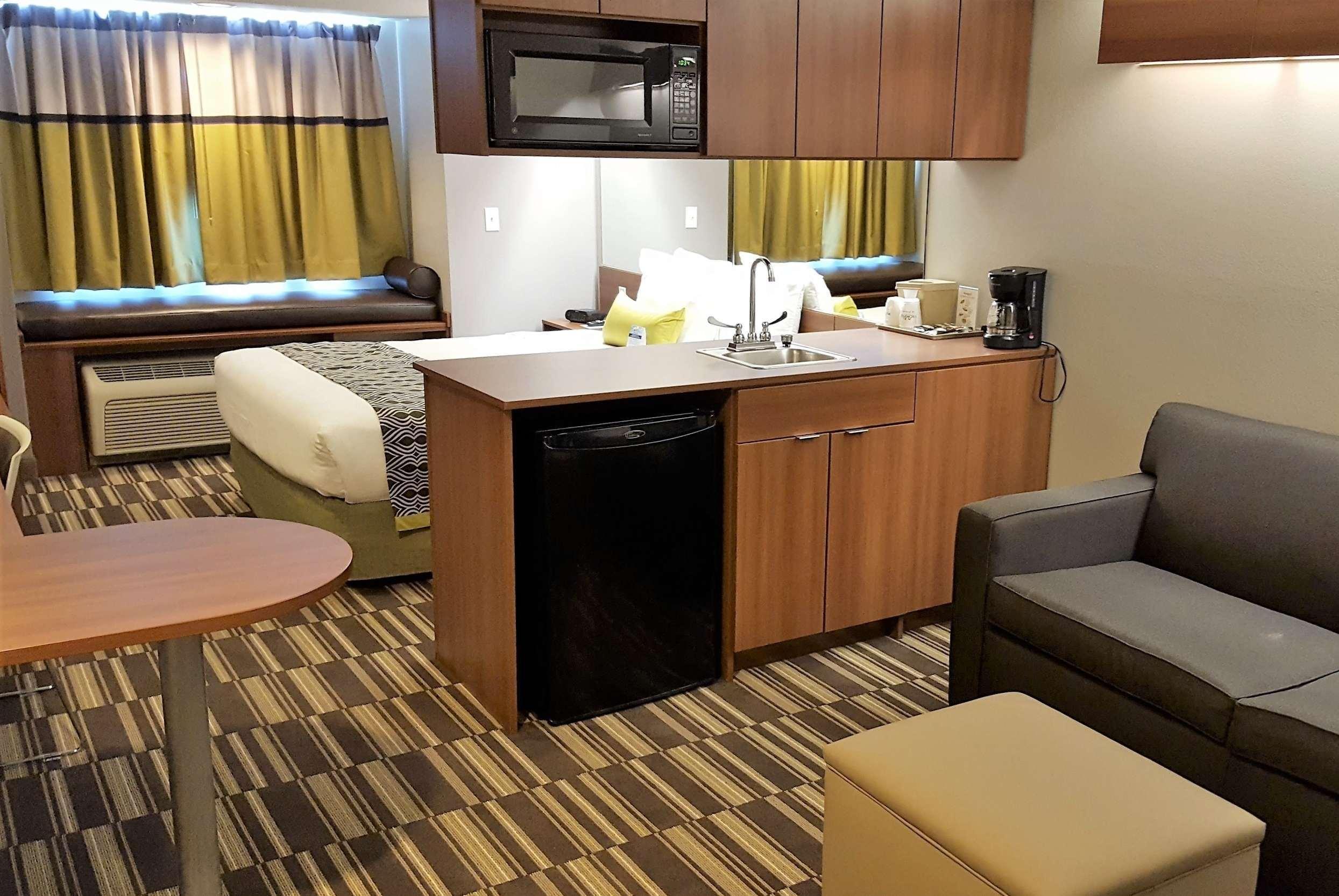 Microtel Inn & Suites By Wyndham Bellevue Bagian luar foto