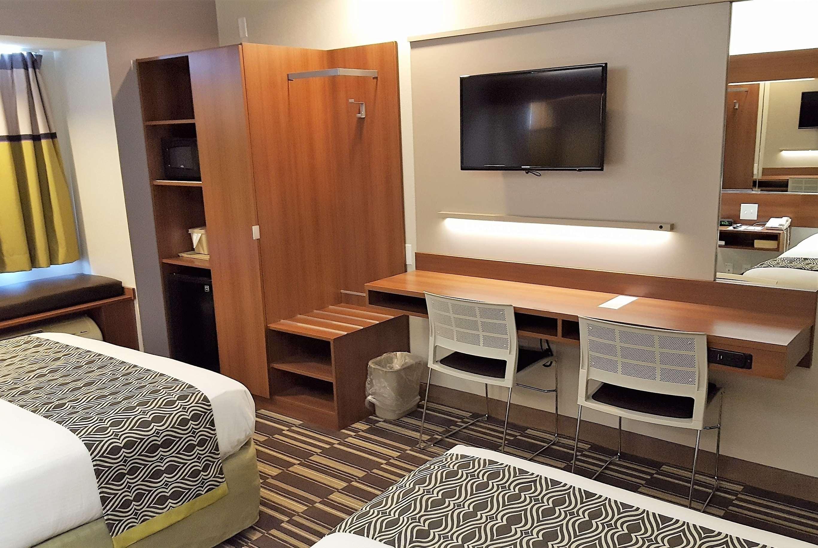 Microtel Inn & Suites By Wyndham Bellevue Bagian luar foto