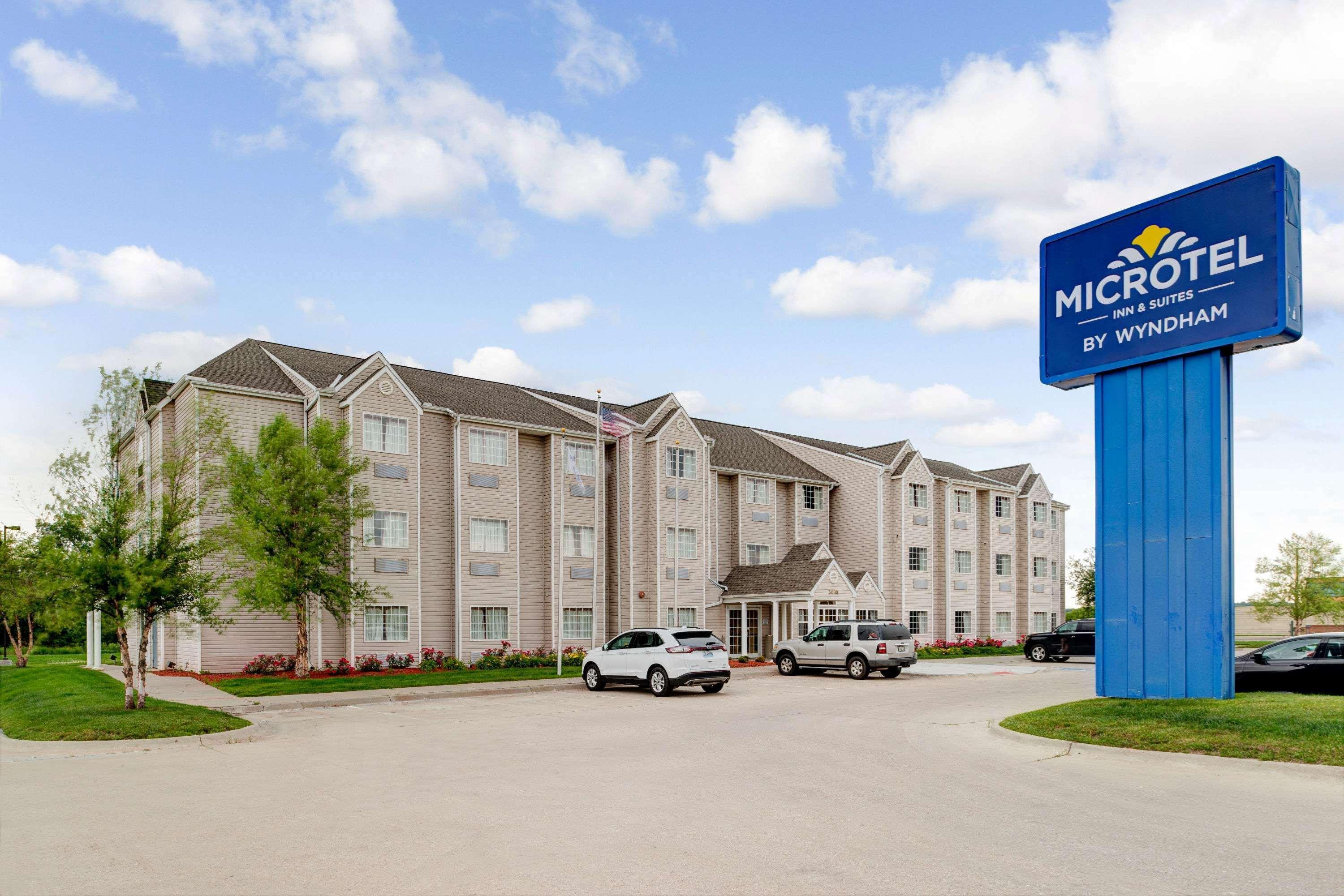 Microtel Inn & Suites By Wyndham Bellevue Bagian luar foto