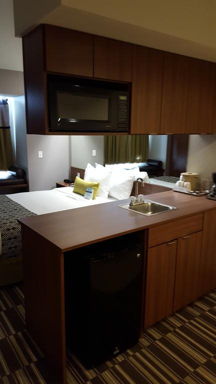 Microtel Inn & Suites By Wyndham Bellevue Bagian luar foto