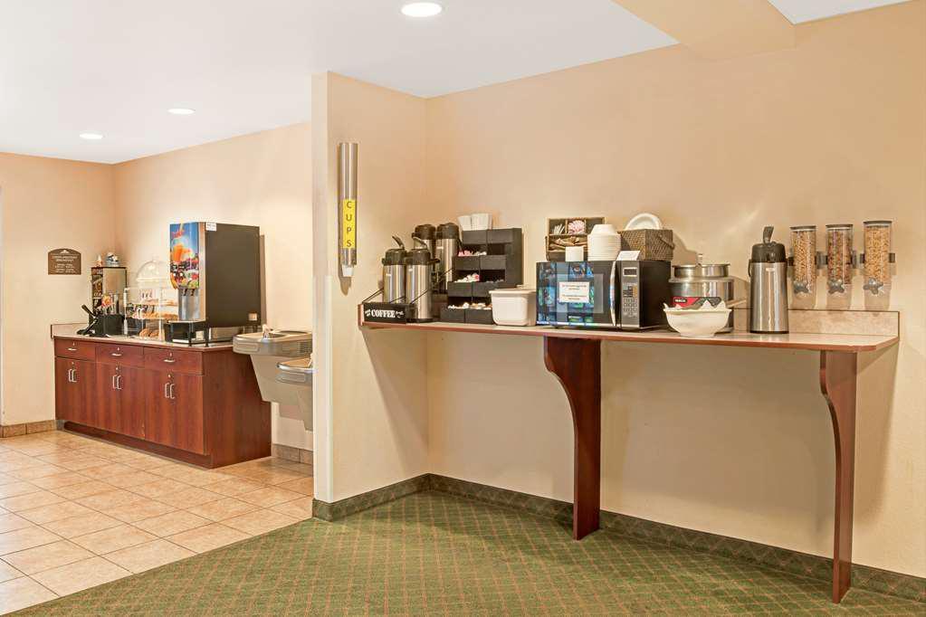 Microtel Inn & Suites By Wyndham Bellevue Bagian luar foto